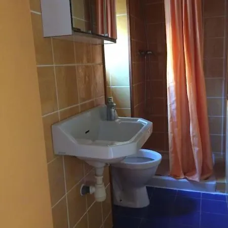 Apartment Cv - Calme, Clair Avec Terrasse *